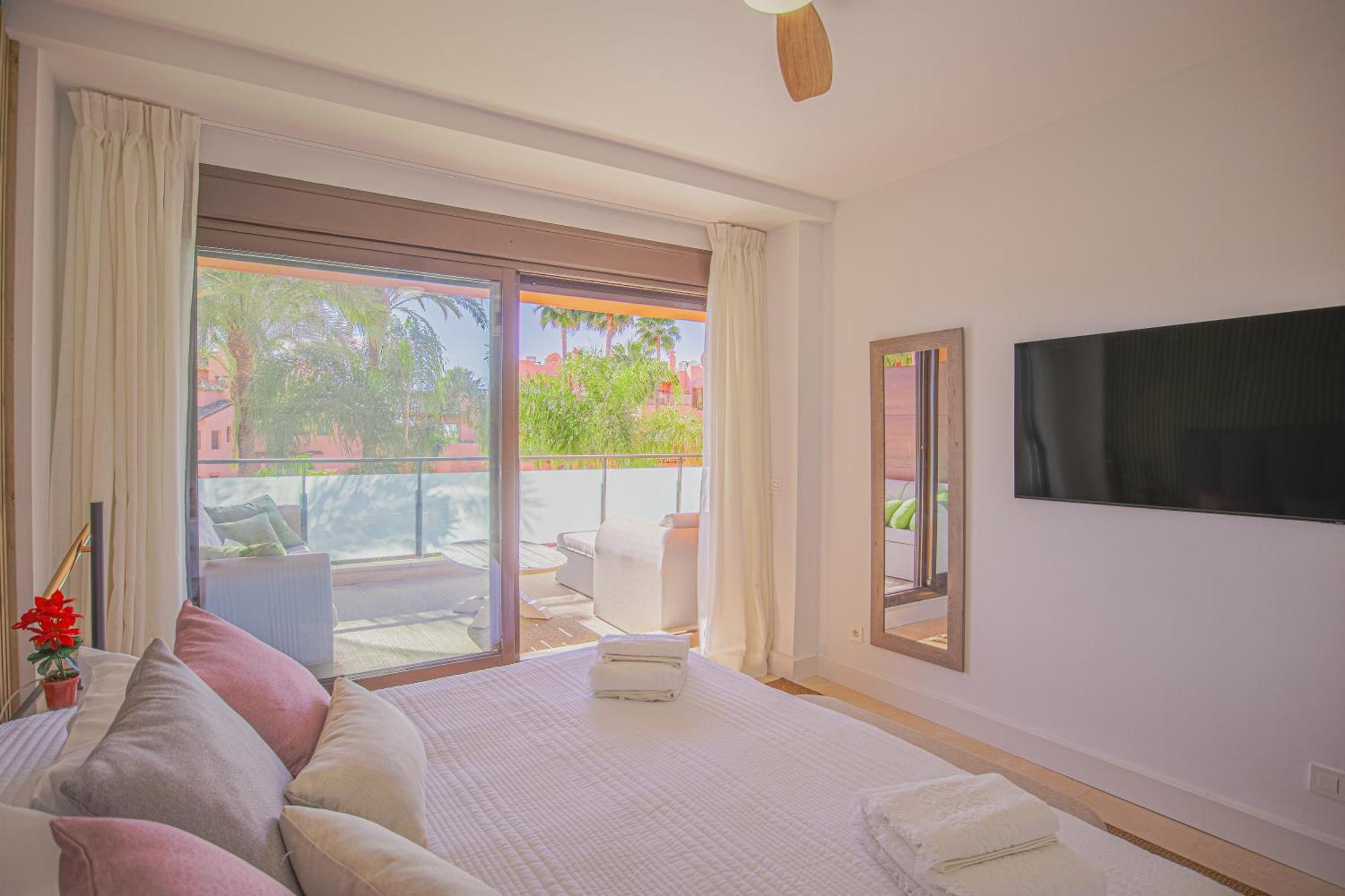 Buenti Apartments Estepona Exterior photo