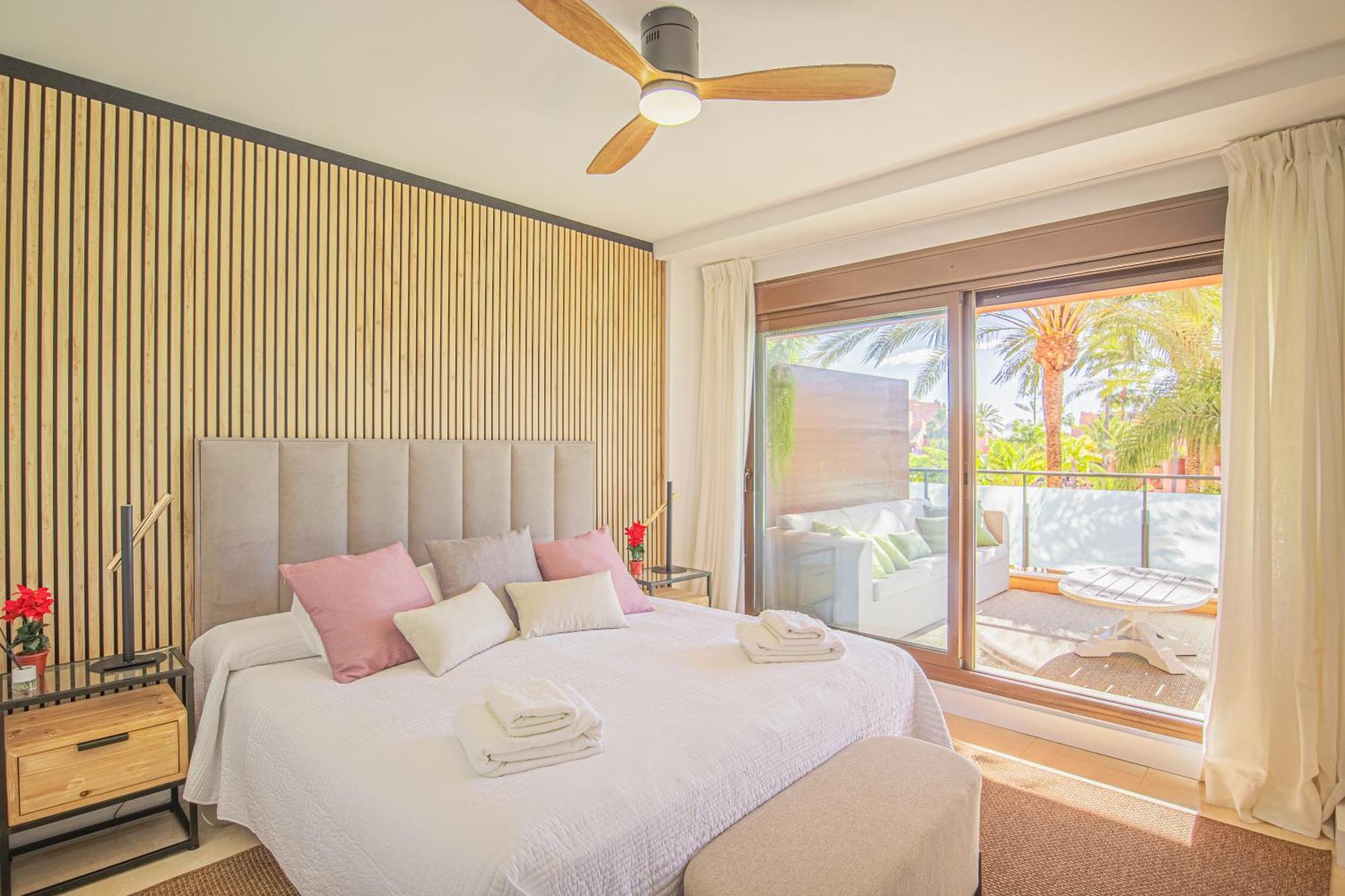 Buenti Apartments Estepona Exterior photo